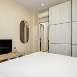 Leone Con Piscina Privata