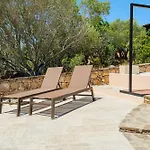 Leone Con Piscina Privata * Punta Molara