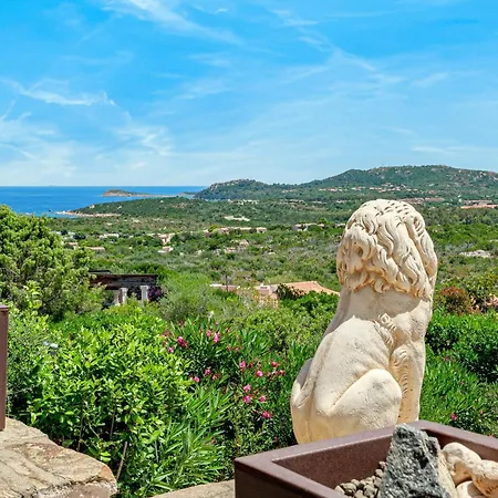 Leone Con Piscina Privata