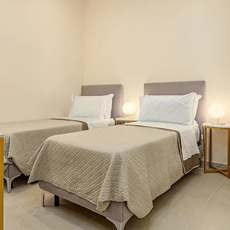 Leone Con Piscina Privata Villa