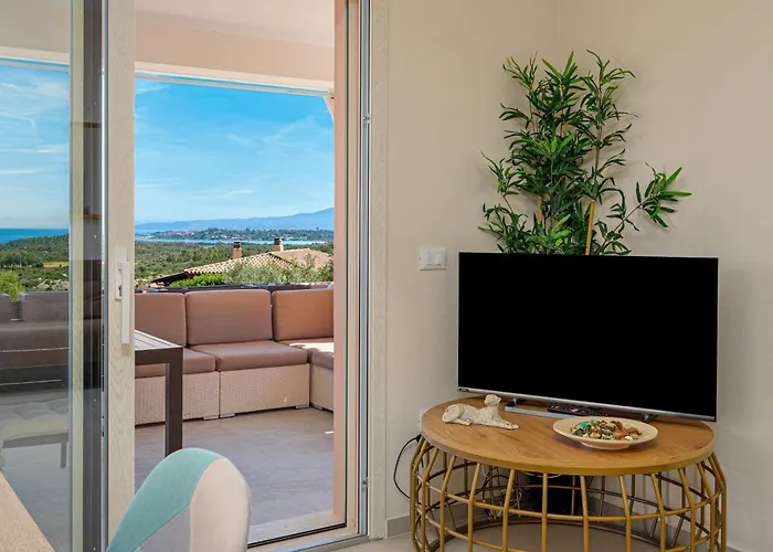 Leone Con Piscina Privata 别墅 Punta Molara