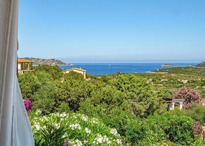 Leone Con Piscina Privata 别墅